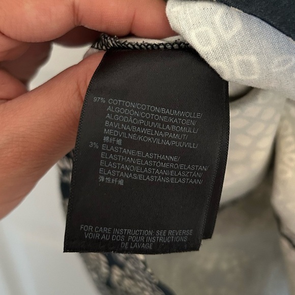 4/$20 Mexx sleeveless mini sweetheart neckline black shift dress- size 10 US - Picture 6 of 6